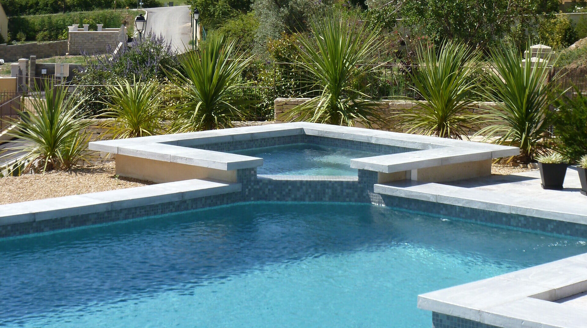 Construire une piscine | Maisons Casanova