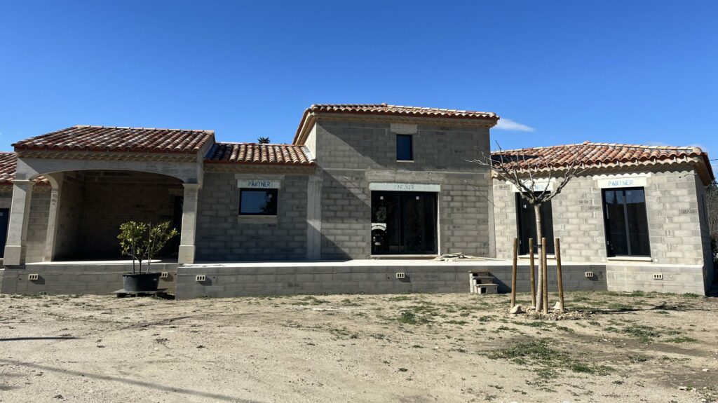 Maison hors d'eau hors d'air : étape clé de la construction | Maisons